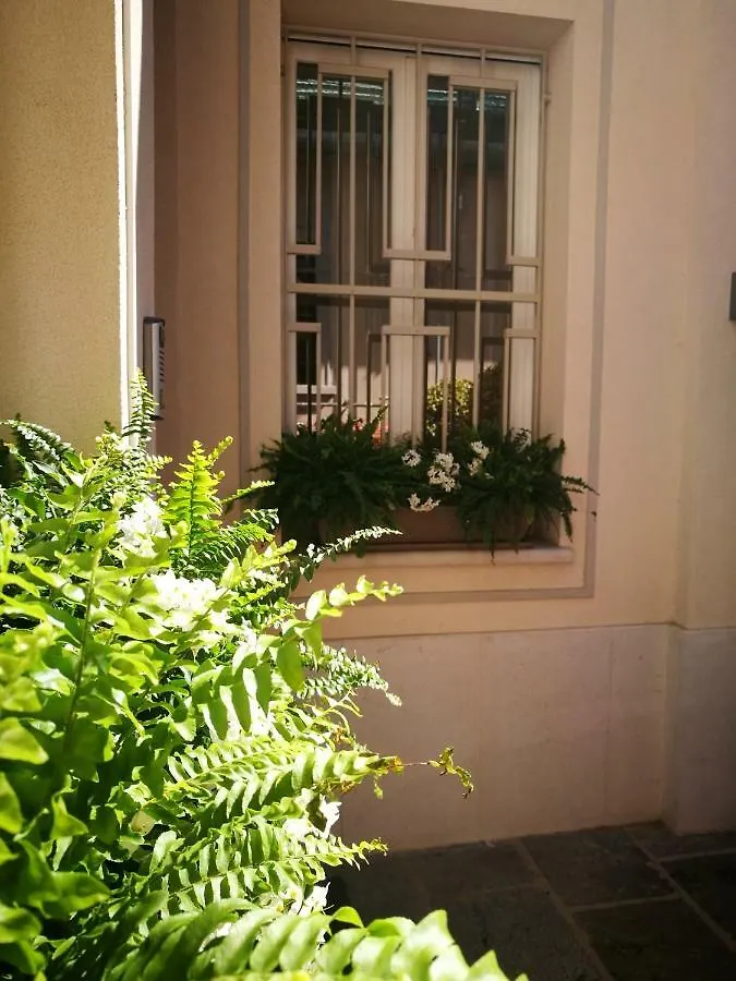 Officina Tesini Guest Rooms Verona Bed & Breakfast